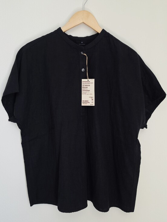 Muji Tops - Muji Black Short Sleeve Linen Blend Blouse
